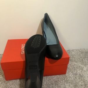 Women’s comfort heel size 11